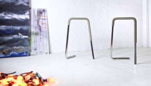supergrau-hurdlebarchair_01