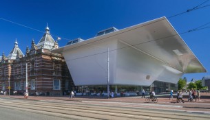 01-stedelijk-museum-benthem-crouwel-architects