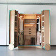 WALK IN CLOSET