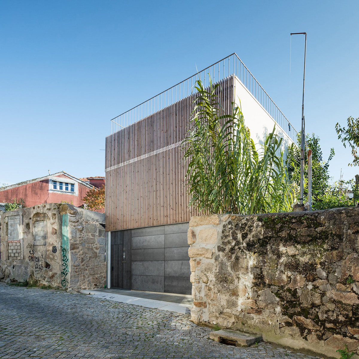 01-casa-campo-lindo-adriana-floret-foto-joao-morgado