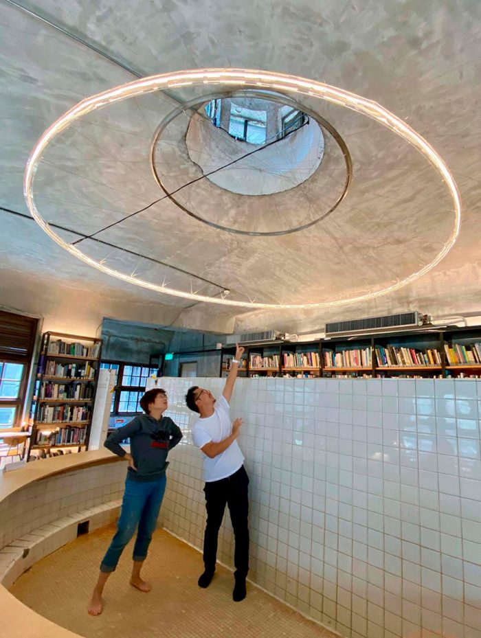 AMBIENTES | Not Just Library por J.C. Architecture