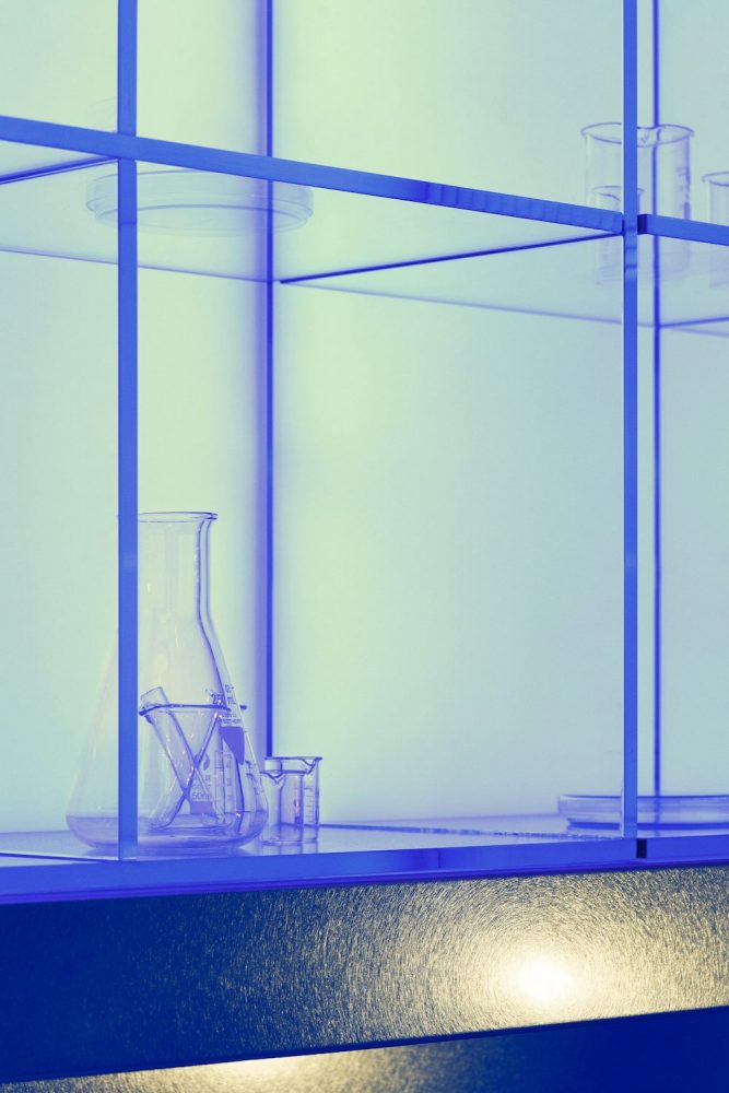 AMBIENTES | Blue Beauty Lab por Universal Design Studio