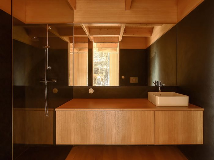 AMBIENTES | Casa Eira do Cruzeiro por el estudio portugués NOVA