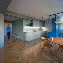 Three Shades of Home por B² Architecture