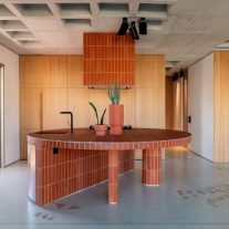 Three Object Apartment por DeMachinas
